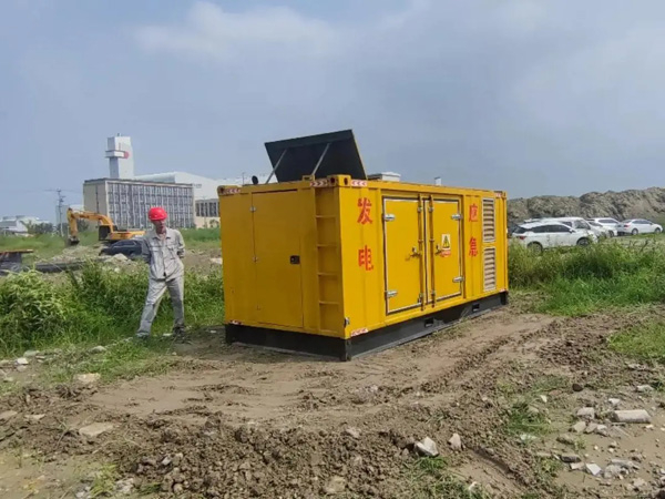 板芙镇200KW柴油发电机机组每小时的油耗量受哪些因素影响？